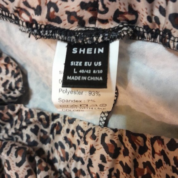 Shein skirt - Picture 3 of 3